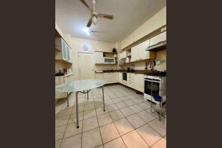 Apartamento à venda com 200m², 4 quartos e 1 vaga