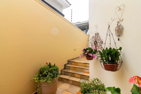 Casa à venda com 300m², 3 quartos e 5 vagasCorredor Lateral