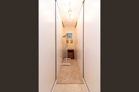 Casa à venda com 300m², 3 quartos e 5 vagasSuíte Principal - Closet