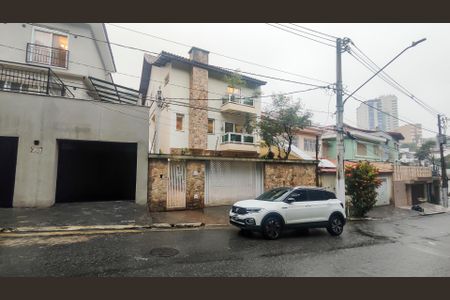 Casa à venda com 300m², 3 quartos e 5 vagasFachada
