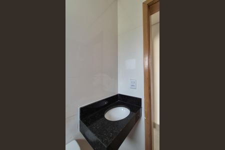 Apartamento à venda com 106m², 2 quartos e 1 vaga Apartamento à venda com 106m², 2 quartos e 1 vagaBanheiro