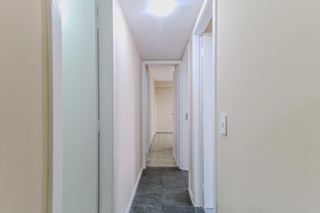 Apartamento à venda com 62m², 3 quartos e 1 vaga Apartamento à venda com 62m², 3 quartos e 1 vagaCorredor