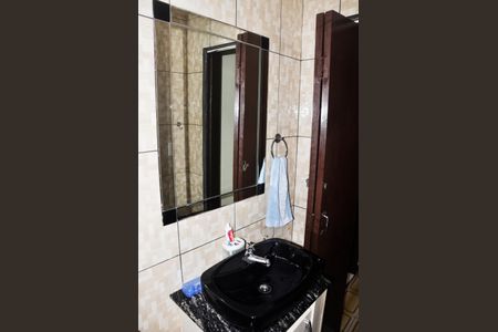 Casa à venda com 281m², 3 quartos e 2 vagas Casa à venda com 281m², 3 quartos e 2 vagasBanheiro Social