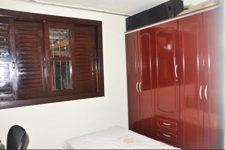Casa à venda com 281m², 3 quartos e 2 vagas Casa à venda com 281m², 3 quartos e 2 vagasQuarto 02