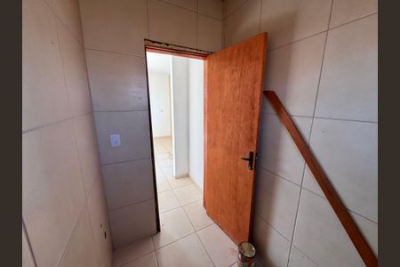 Casa à venda com 35m², 1 quarto e 1 vaga Casa à venda com 35m², 1 quarto e 1 vagaBanheiro