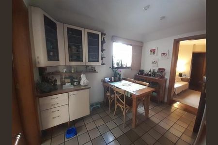 Apartamento à venda com 276m², 4 quartos e 3 vagas