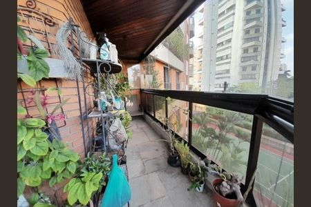 Apartamento à venda com 276m², 4 quartos e 3 vagas