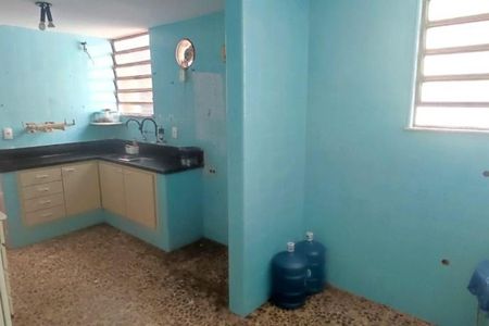 Casa à venda com 330m², 5 quartos e 1 vaga