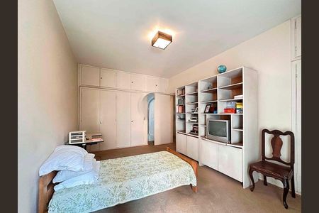 Apartamento à venda com 180m², 3 quartos e 1 vaga