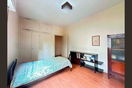 Apartamento à venda com 180m², 3 quartos e 1 vaga