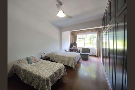 Apartamento à venda com 286m², 3 quartos e sem vaga