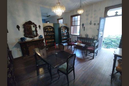 Casa à venda com 650m², 6 quartos e 4 vagas