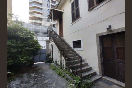 Casa à venda com 650m², 6 quartos e 4 vagas