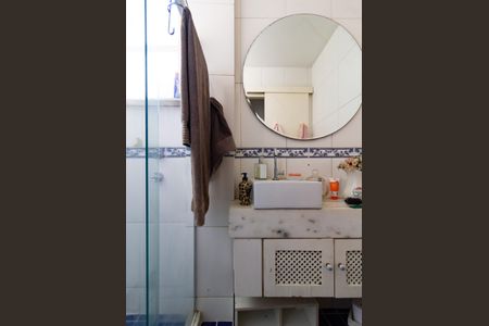 Apartamento à venda com 200m², 3 quartos e sem vaga Apartamento à venda com 200m², 3 quartos e sem vagaBanheiro social