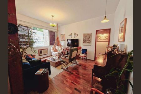 Apartamento à venda com 97m², 2 quartos e 1 vaga