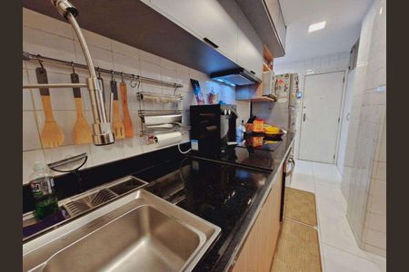 Apartamento à venda com 97m², 2 quartos e 1 vaga