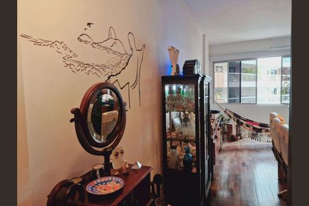 Apartamento à venda com 97m², 2 quartos e 1 vaga