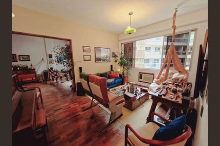 Apartamento à venda com 97m², 2 quartos e 1 vaga