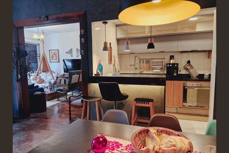 Apartamento à venda com 97m², 2 quartos e 1 vaga