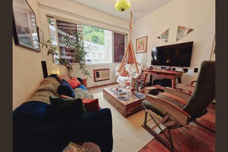 Apartamento à venda com 97m², 2 quartos e 1 vaga