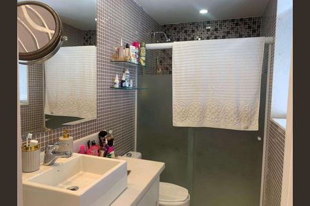 Apartamento à venda com 121m², 2 quartos e 2 vagas