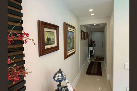 Apartamento à venda com 121m², 2 quartos e 2 vagas