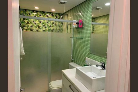 Apartamento à venda com 121m², 2 quartos e 2 vagas