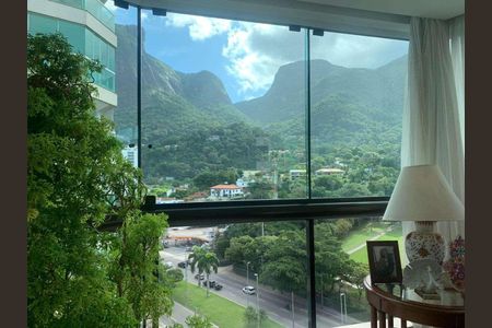 Apartamento à venda com 121m², 2 quartos e 2 vagas