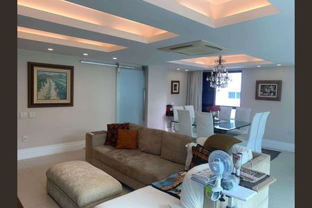 Apartamento à venda com 121m², 2 quartos e 2 vagas