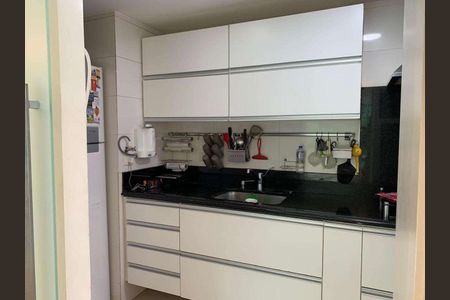 Apartamento à venda com 121m², 2 quartos e 2 vagas