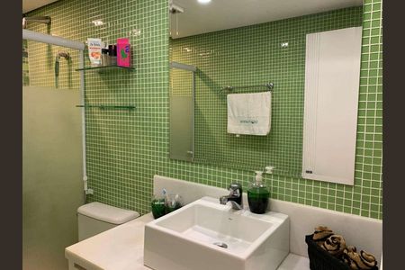 Apartamento à venda com 121m², 2 quartos e 2 vagas