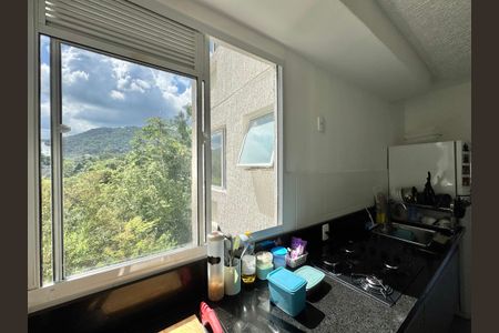 Apartamento à venda com 43m², 2 quartos e 1 vaga Apartamento à venda com 43m², 2 quartos e 1 vagaCozinha e Área de Serviço