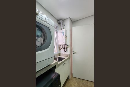 Apartamento à venda com 130m², 3 quartos e 2 vagas Apartamento à venda com 130m², 3 quartos e 2 vagasÁrea de Serviço
