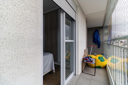 Apartamento à venda com 67m², 2 quartos e 1 vaga Apartamento à venda com 67m², 2 quartos e 1 vagaVaranda da Suíte