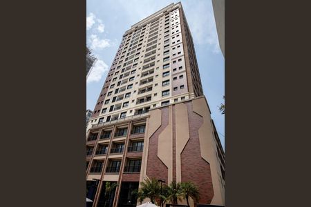 Apartamento à venda com 164m², 3 quartos e 2 vagas Apartamento à venda com 164m², 3 quartos e 2 vagasFachada