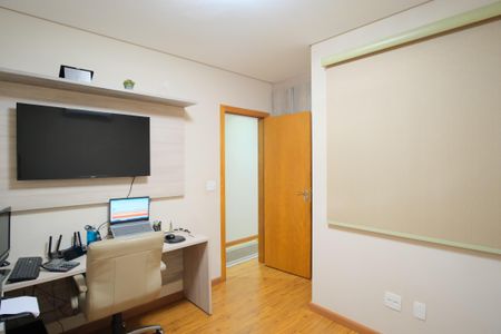 Casa à venda com 171m², 3 quartos e 2 vagasQuarto 2