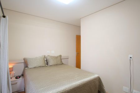 Casa à venda com 171m², 3 quartos e 2 vagasQuarto 1