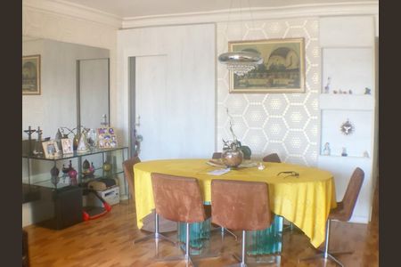 Apartamento à venda com 111m², 3 quartos e 2 vagasFoto 01