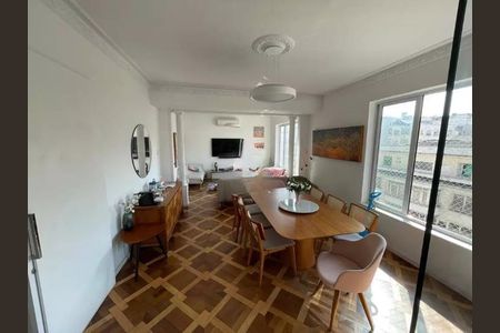Apartamento à venda com 130m², 3 quartos e 1 vaga