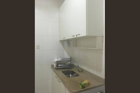 Apartamento à venda com 72m², 2 quartos e sem vaga