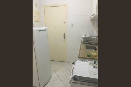 Apartamento à venda com 72m², 2 quartos e sem vaga