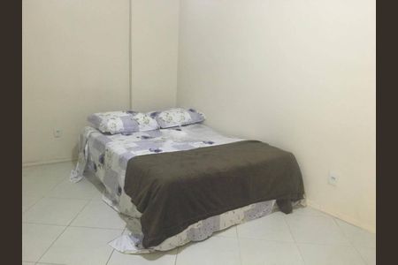 Apartamento à venda com 72m², 2 quartos e sem vaga