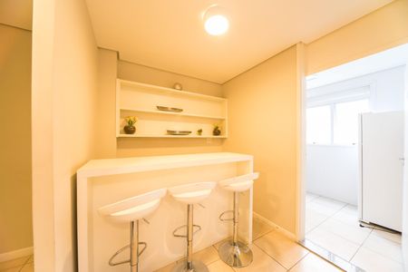 Apartamento à venda com 56m², 2 quartos e 1 vaga Apartamento à venda com 56m², 2 quartos e 1 vagaÁrea comum - Salão de festas