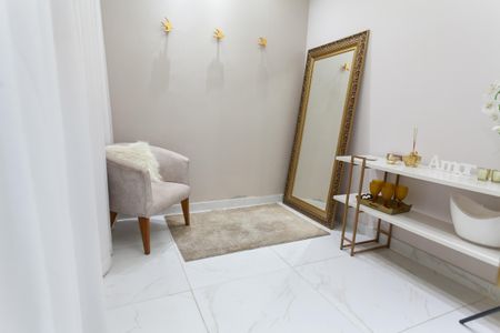 Casa à venda com 580m², 4 quartos e 3 vagas Casa à venda com 580m², 4 quartos e 3 vagasestudio