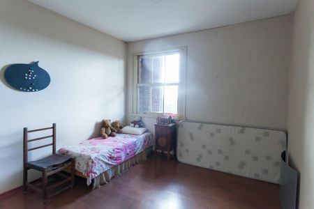 Casa à venda com 580m², 4 quartos e 3 vagas Casa à venda com 580m², 4 quartos e 3 vagasquarto