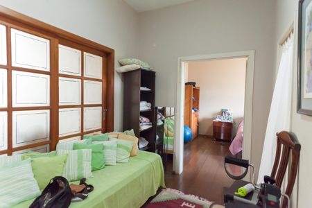 Casa à venda com 580m², 4 quartos e 3 vagas Casa à venda com 580m², 4 quartos e 3 vagassala da suite 1