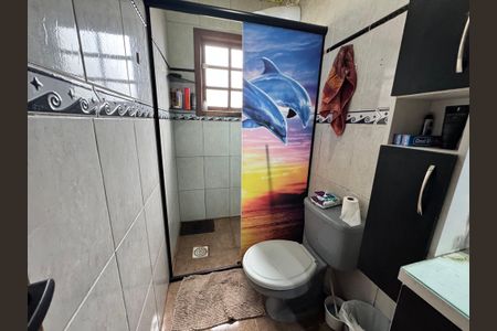 Casa à venda com 150m², 4 quartos e 1 vaga Casa à venda com 150m², 4 quartos e 1 vagaBanheiro