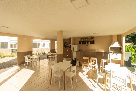 Apartamento para alugar com 42m², 2 quartos e 1 vaga Apartamento para alugar com 42m², 2 quartos e 1 vagaÁrea comum - Salão de festas