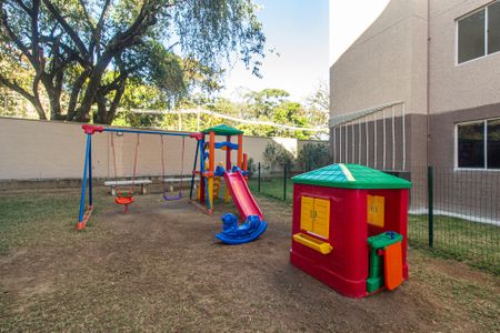 Apartamento para alugar com 42m², 2 quartos e 1 vaga Apartamento para alugar com 42m², 2 quartos e 1 vagaÁrea comum - Playground
