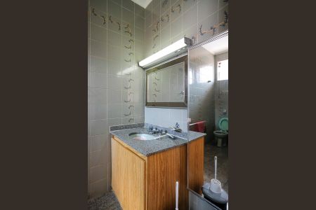 Casa à venda com 280m², 5 quartos e 3 vagasBanheiro da Suíte